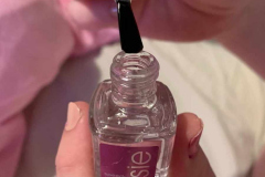 The consistency of the setter shown on the brush