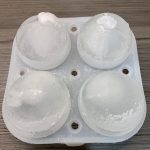 The spherical tray with ice in